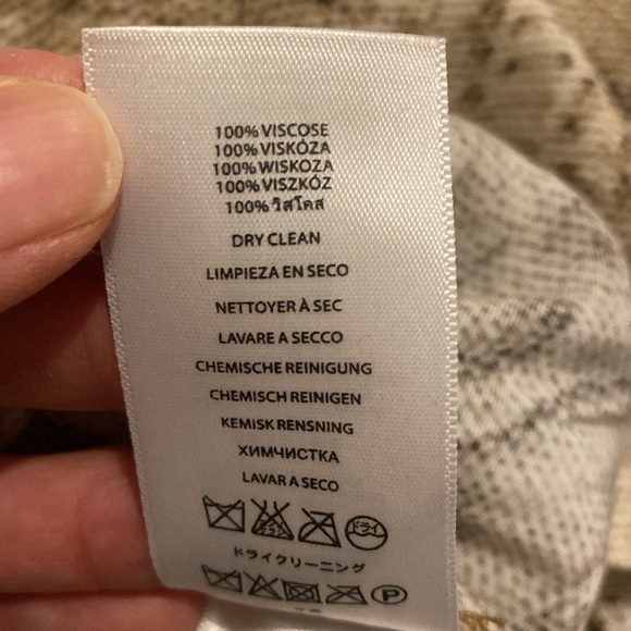 Michael Kors Snake Print Short Sleeve Blouse. Zip Back. Sz. S - Picture 6 of 9